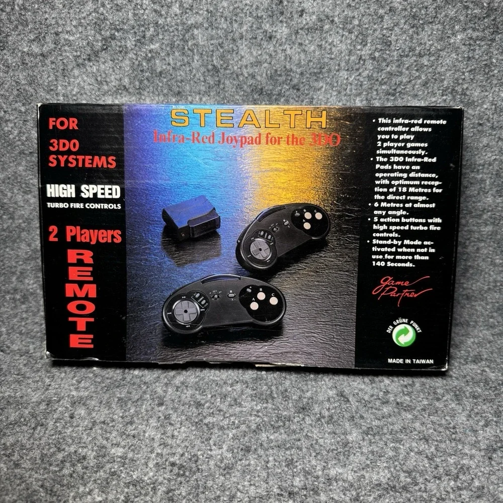 Stealth Infra-Red Joypad‎ Controller for the Panasonic 3DO Complete in Box
